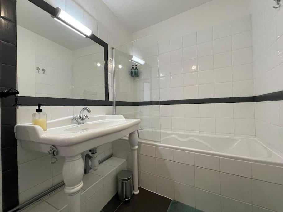 L'Appartement Tomey Avec Parking Каркассонн Екстер'єр фото