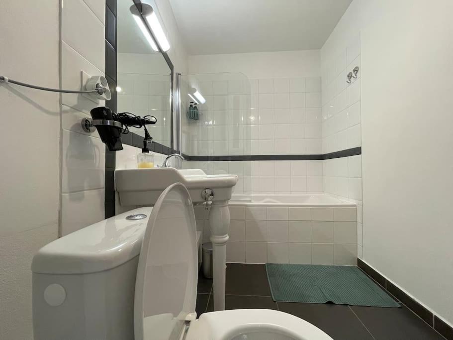 L'Appartement Tomey Avec Parking Каркассонн Екстер'єр фото