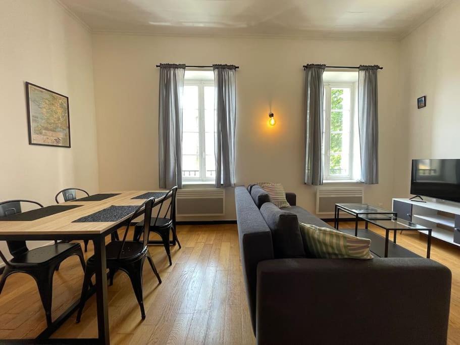 L'Appartement Tomey Avec Parking Каркассонн Екстер'єр фото